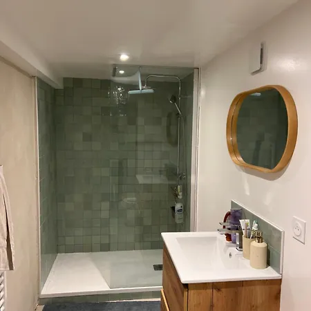 La Maison Leon ホステル ビスカロッス