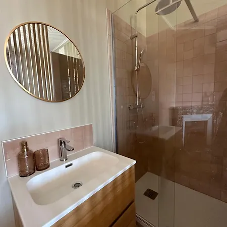 La Maison Leon * ビスカロッス