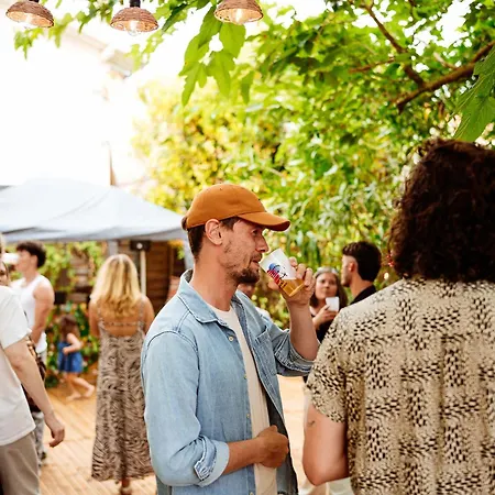 ホステル La Maison Leon