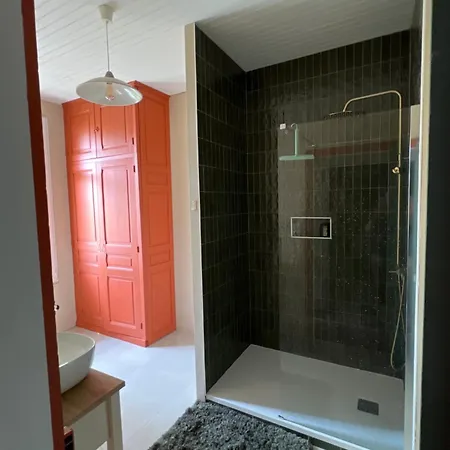 La Maison Léon Hostal *