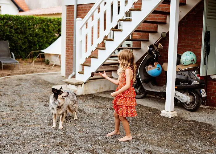 La Maison Léon Hostal Biscarrosse